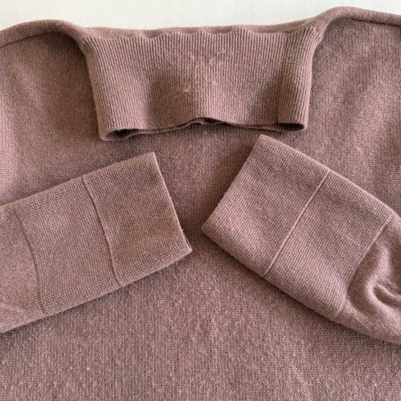 Everlane Cashmere Mock Turtleneck Crop Boxy Sweater Mauve Brown Size Medium - Picture 3 of 8
